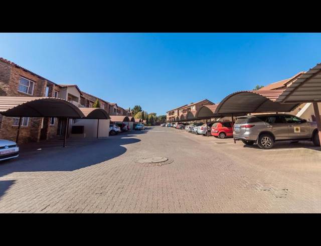 2 BEDROOM APARTMENT FOR SALE IN VORNA VALLEY